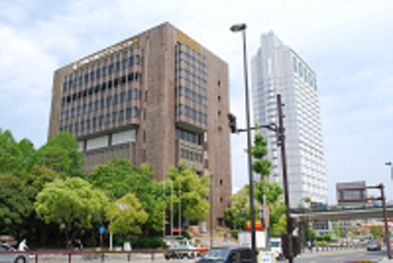 アルカイックホールとホテル