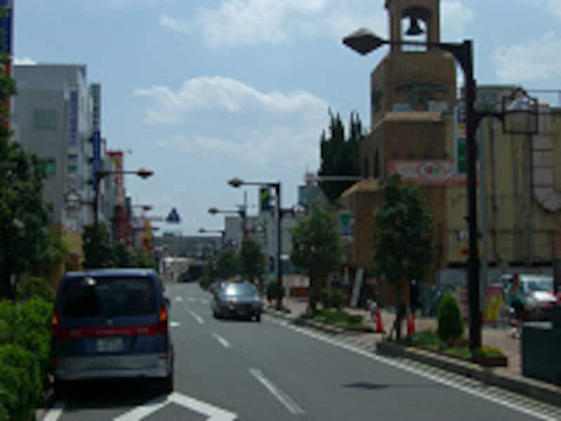 北側駅アプローチ