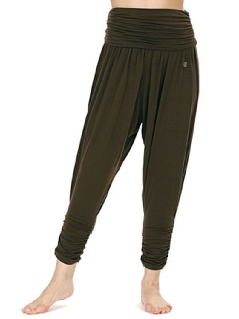 バギーサルエル　オリーブ他３色　10,500円（税込）　SURIA（スリア）