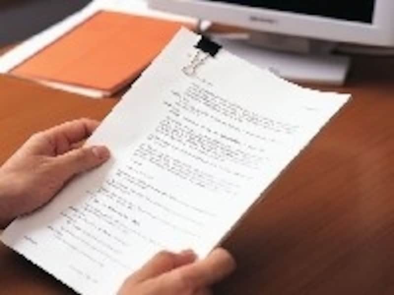 相手に正確に伝えるため、さらに記録に残すのがビジネス文書の目的
