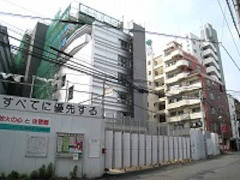 建築が止まっているマンション