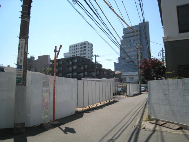 マンション工事中の現場