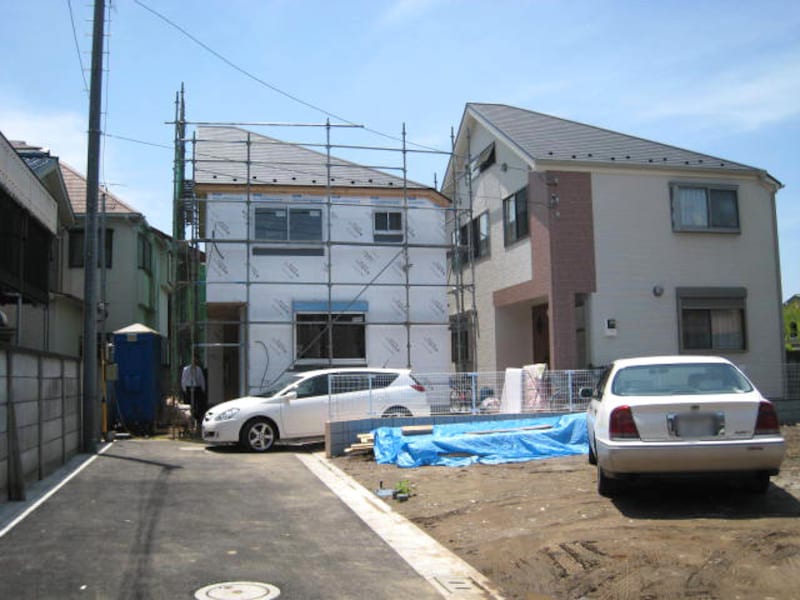 建売住宅の建築現場
