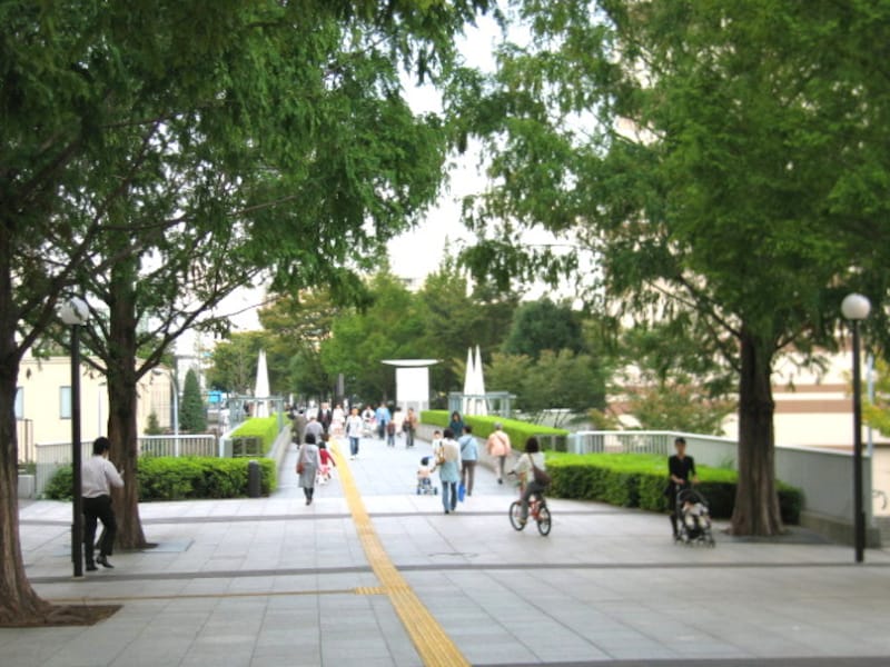 センター南駅近く