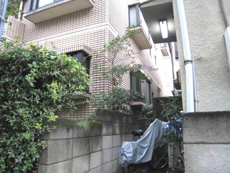 軒を接して建てられている住宅