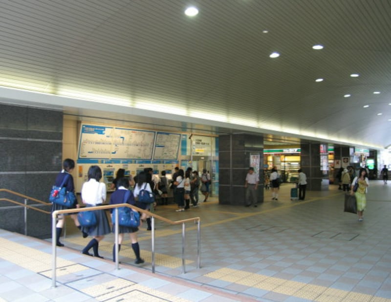 学生の多い経堂の街