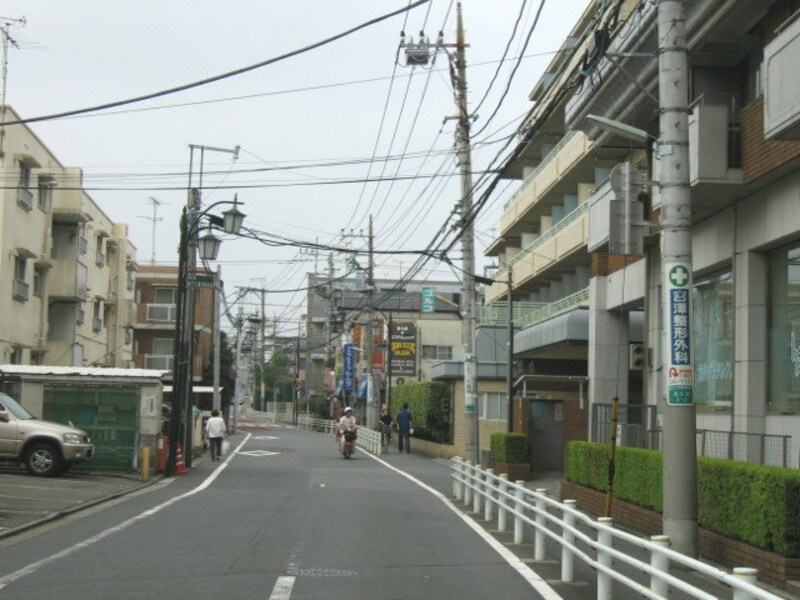 駅近くの住宅街