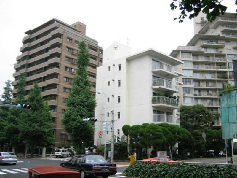 白金の高級マンション