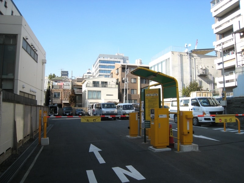 表参道の空き地