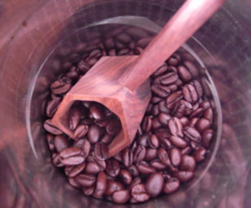 スプーン コーヒーをすくうところ