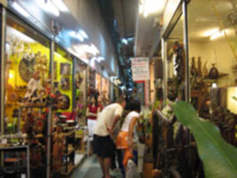 ナイトマーケット