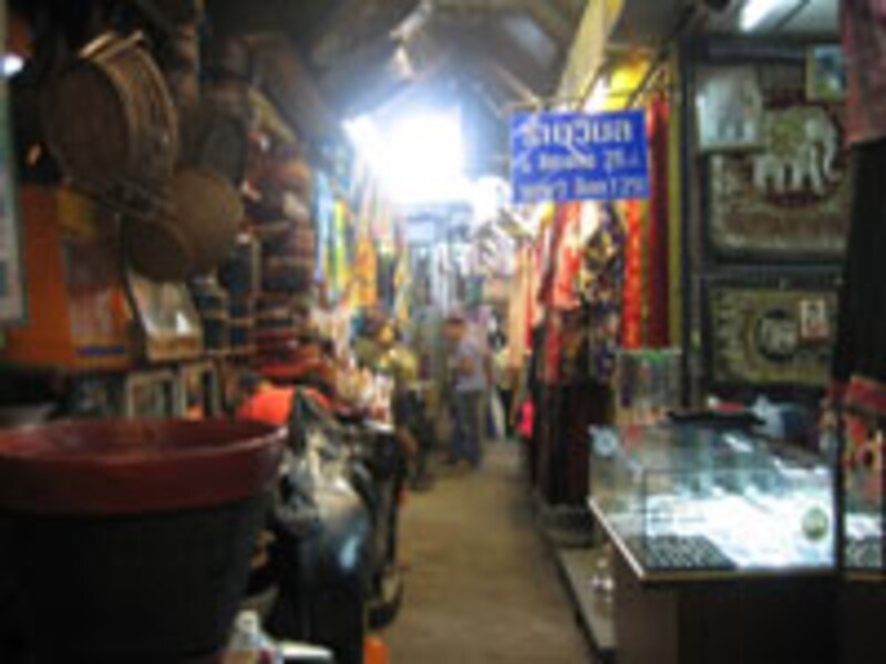 ウィークエンドマーケット