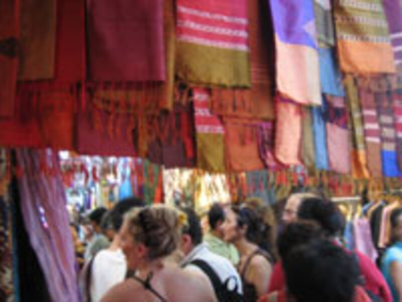 ウィークエンドマーケット