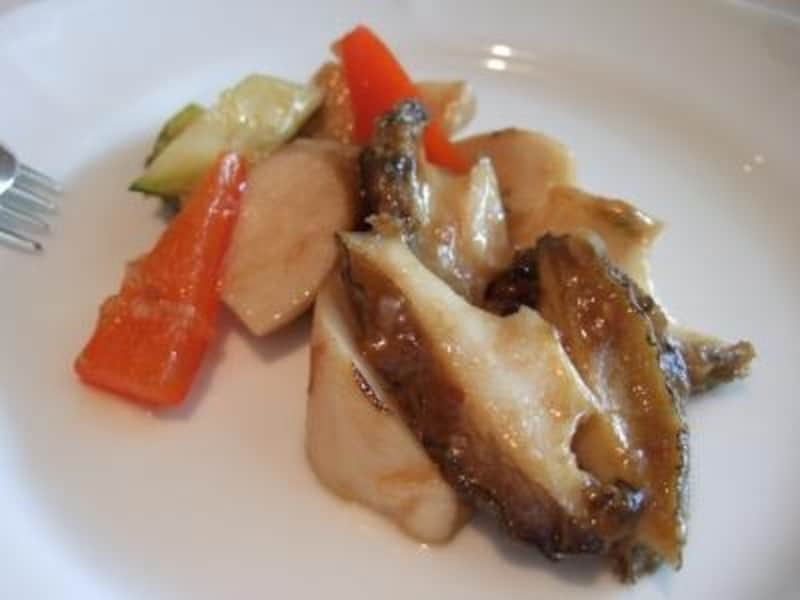 鮑とキノコのXO醤炒め