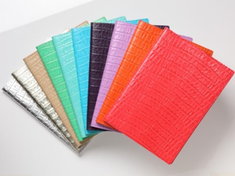 アクションプランナーundefinedセダクティブライン7,980円（税込） 右から、イタリアントマト、パーシモンオレンジ、アジサイ、グレープ、カリビアンブルー、ニューヨークブルー、ミラノグリーン、カフェオレ、ゴールド（eshop限定） 、プラチナ（eshop限定）