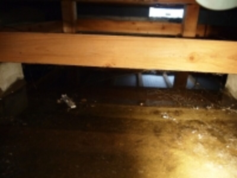 階下への水濡れ損害は「個人賠償責任保険」で