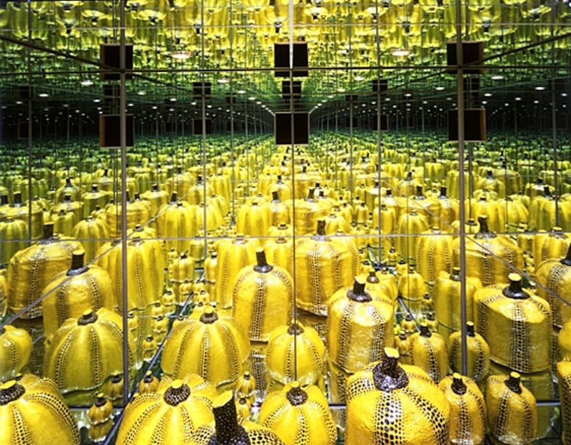 草間彌生「ミラー ルーム  (かぼちゃ)」1991年