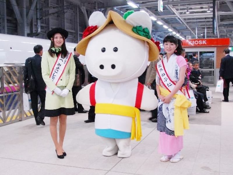 青森のマスコットやミスねぶた