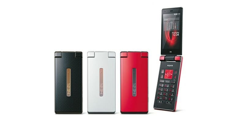 ガラケーとスマホが合体したケータイAQUOS K