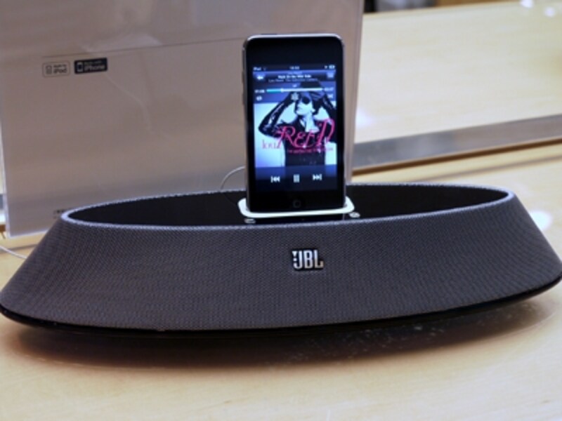 JBLのon station 200iD