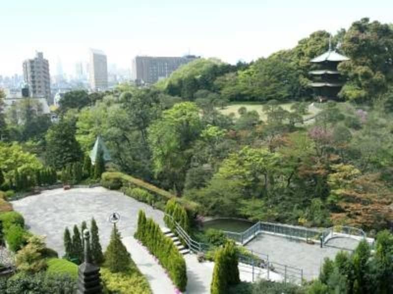 椿山荘(現地より約1170m)