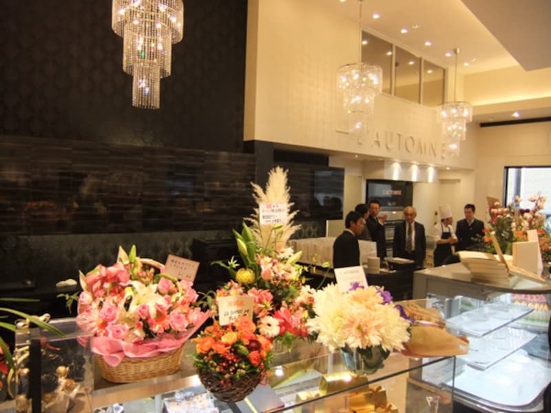 広々とした店内