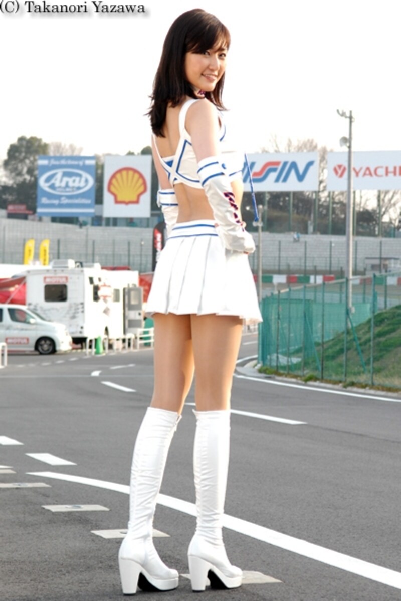 加藤里奈／RAYBRIG