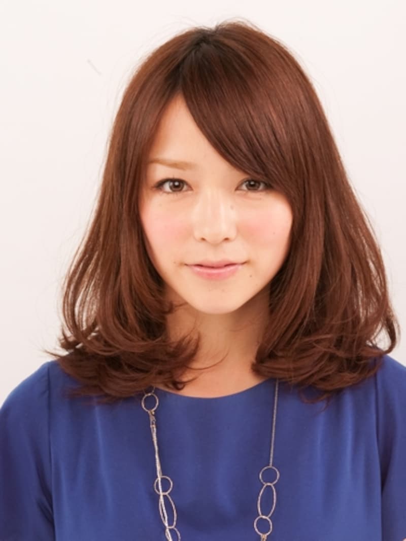 鎖骨下ミディアムレングス