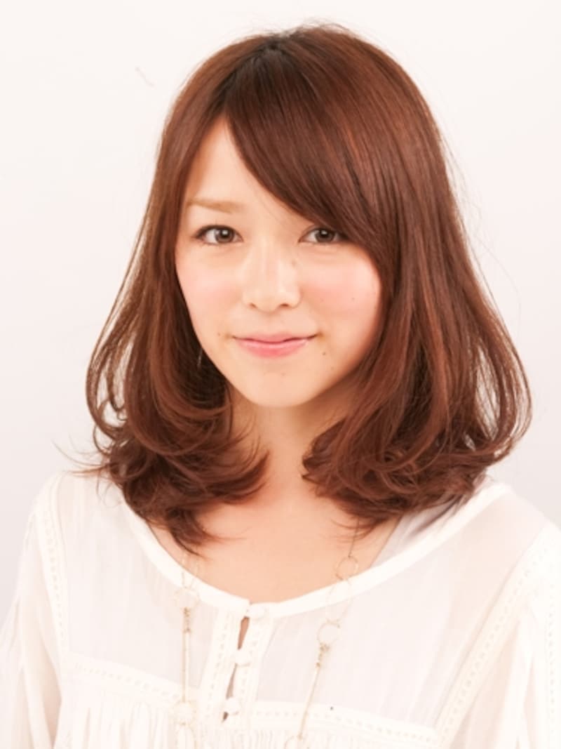 鎖骨下ミディアムレングス