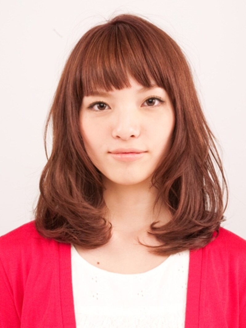 鎖骨ラインのミディアム