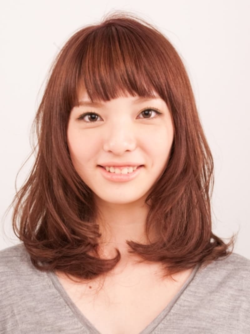 鎖骨ラインのミディアム