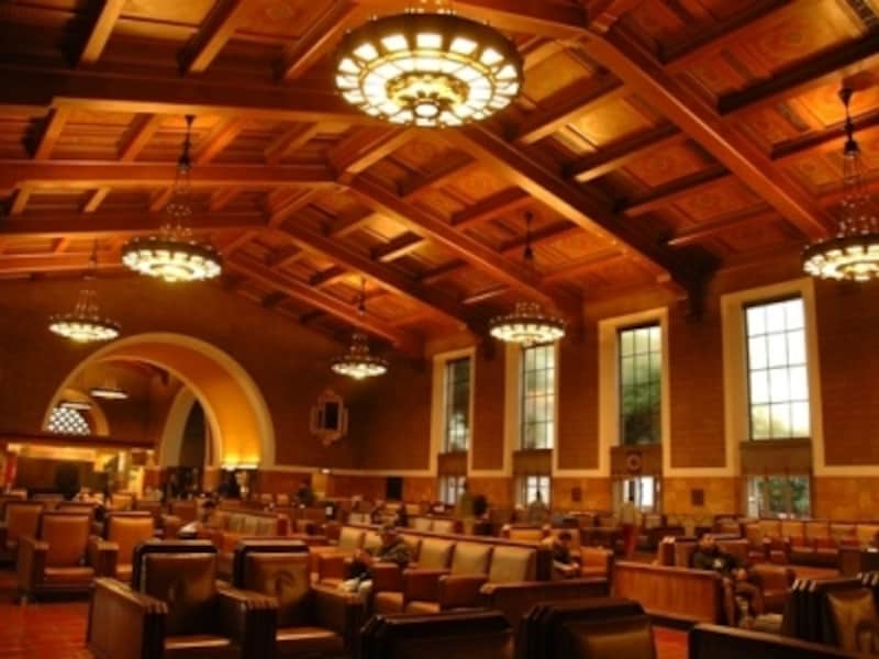 ニューヨークの駅としても使われるロサンゼルスのユニオンステーション