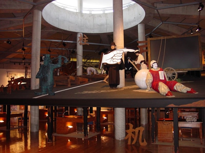 常設展示室の舞台上(2)