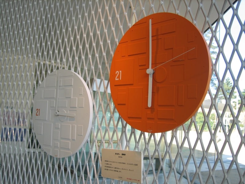 ロゴマーク掛け時計