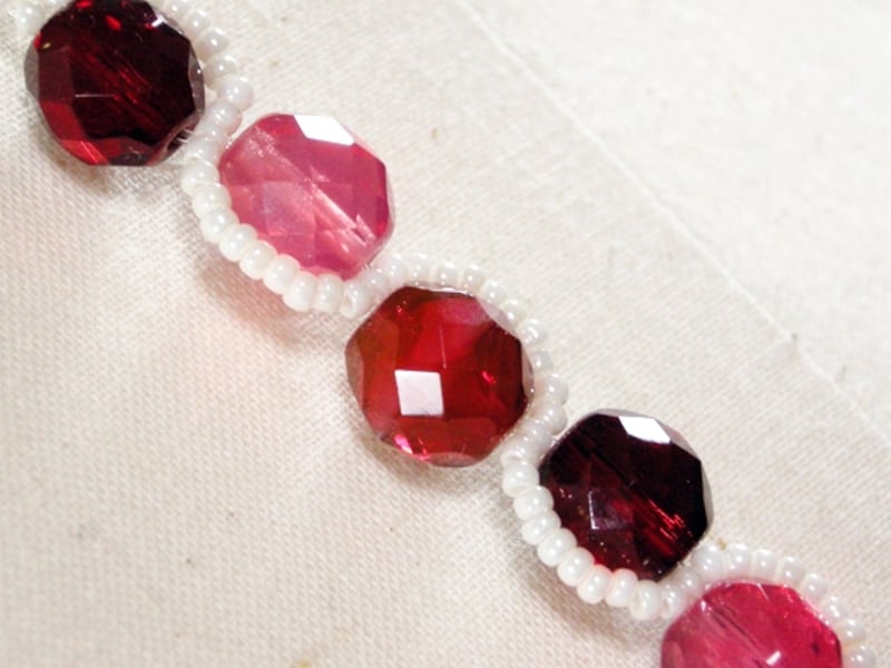 チェコビーズのキャンディーネックレス