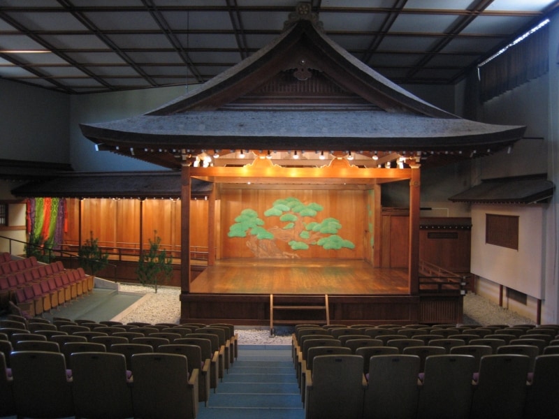 石川県立能楽堂の舞台