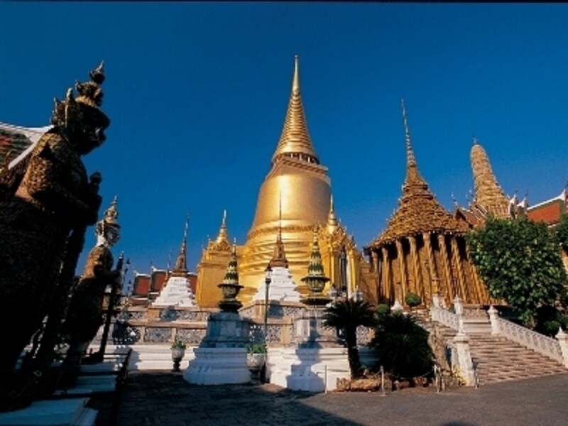 王宮周辺に行くとほぼ100％の確率で詐欺師に遭遇するので注意が必要(c)タイ政府観光庁