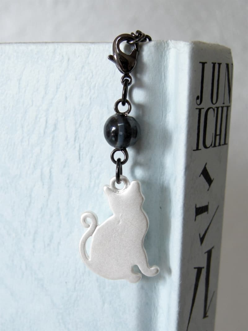 座金とビーズのブックマーカー