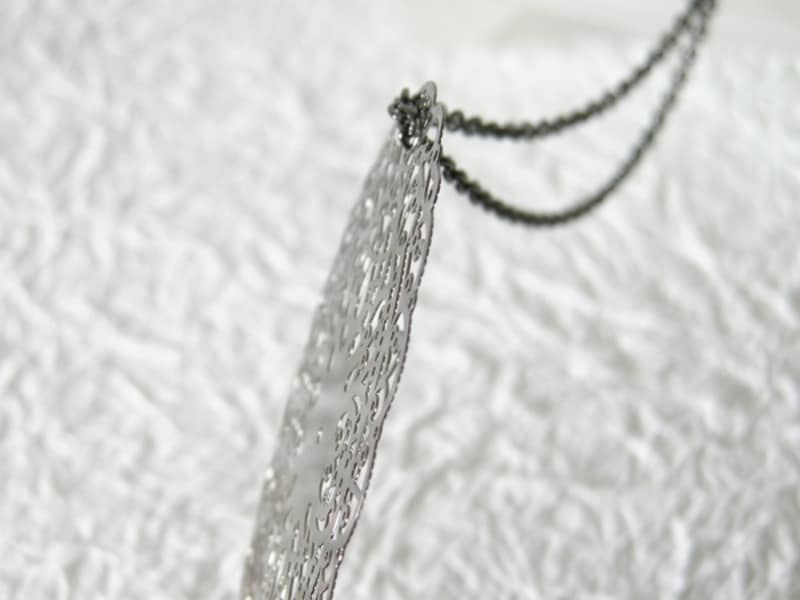 座金とビーズのブックマーカー