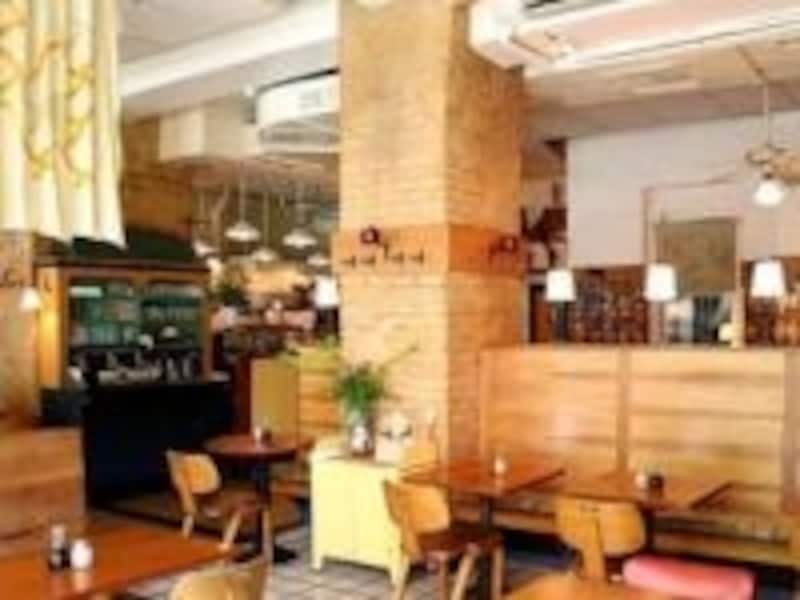 ゆったり座れる平日ランチがおススメ