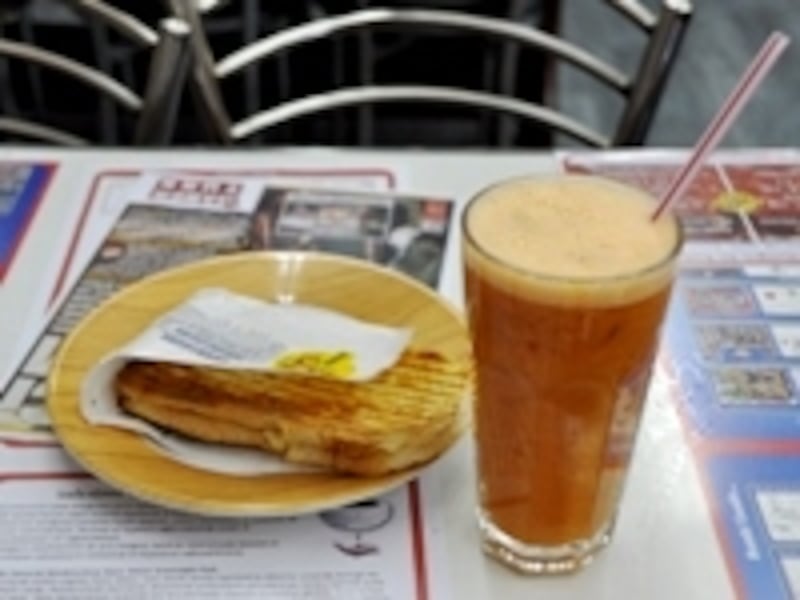 カシャールルトストとアトム（バンビ）