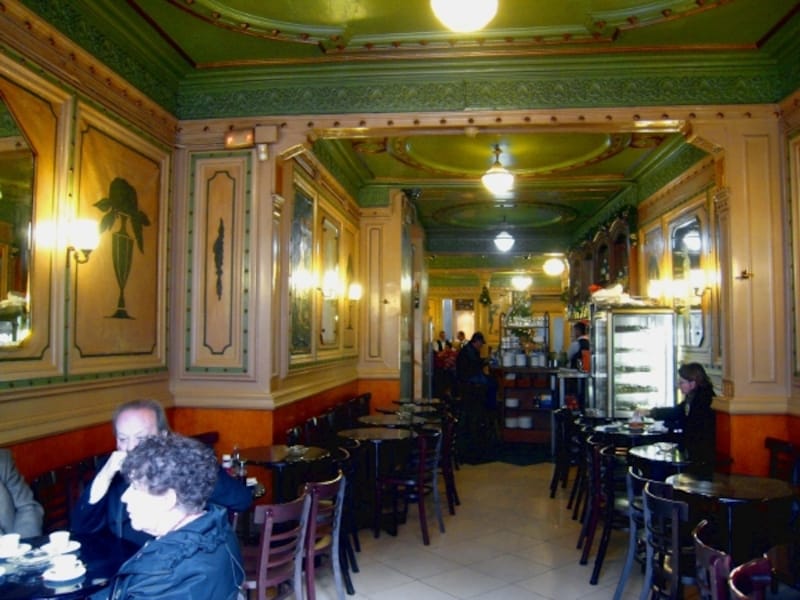 カフェ・デ・ロペラundefined店内