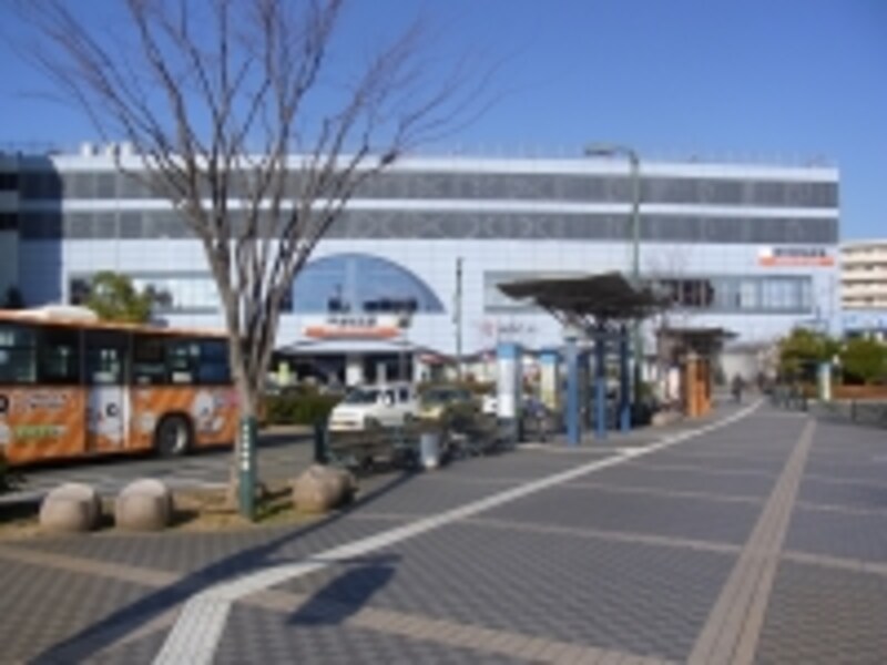 南海岸和田駅駅前ロータリー
