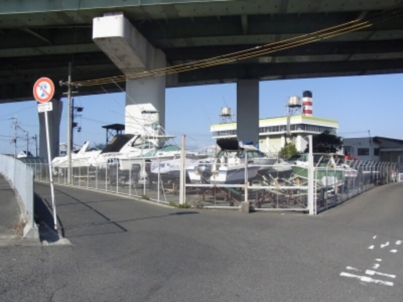 岸和田、ヨットがあった