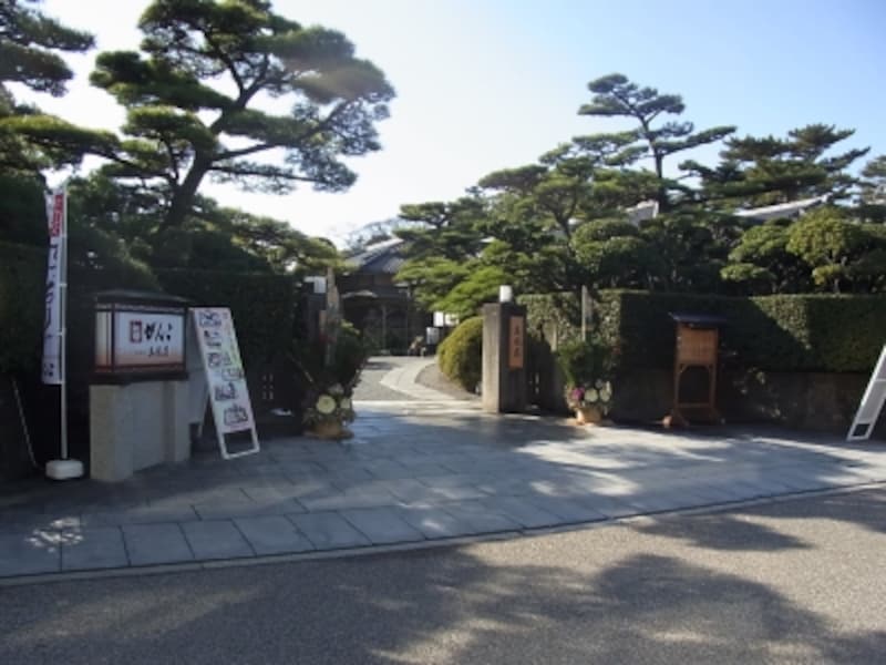 岸和田城隣接、がんこ