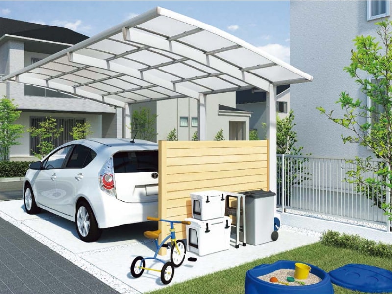 メンテナンス用品や洗車用品を収納したり、草花などを設置したり、目隠しにも　[スクリーンパッケージ]　 LIXIL　http://www.lixil.co.jp/　