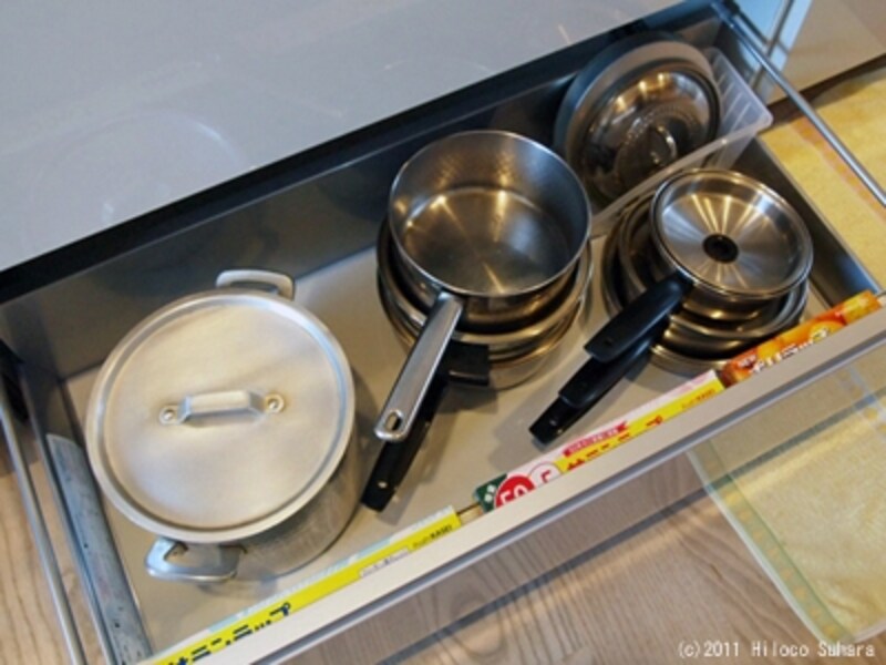 システムキッチンの引き出し収納