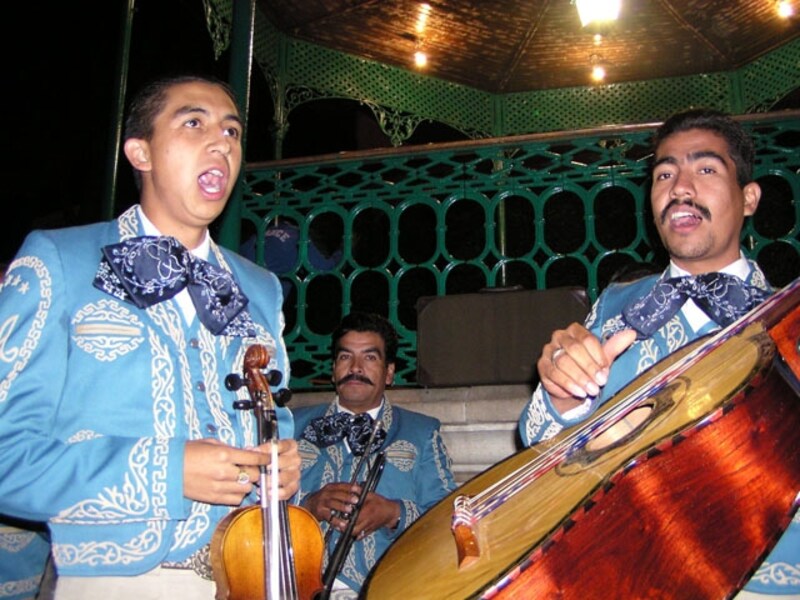 mariachi_large