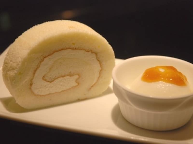 「こめたまご」のロールケーキ