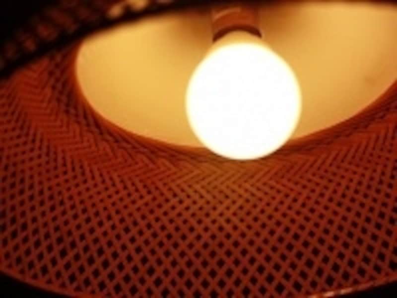 LED電球への消費の流れが起きている。